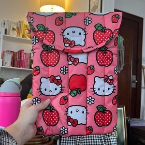hello kitty apple baggu laptop sleeve